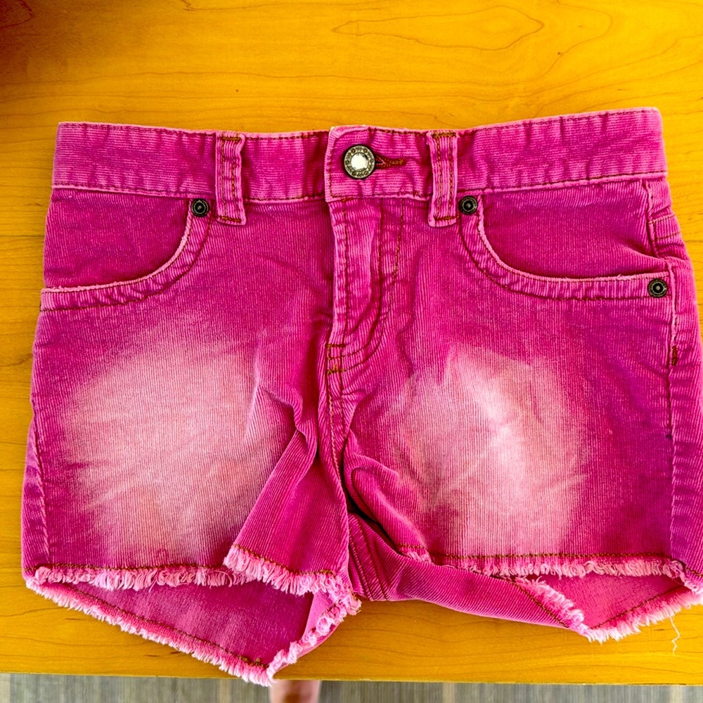 Very cute Mini & Maggie cotton courd shorts. So cute!
